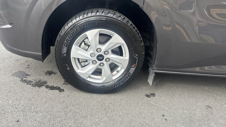 Ford Transit Custom E-320 L1 Rwd 100kW 65kWh H1 Van Limited Auto